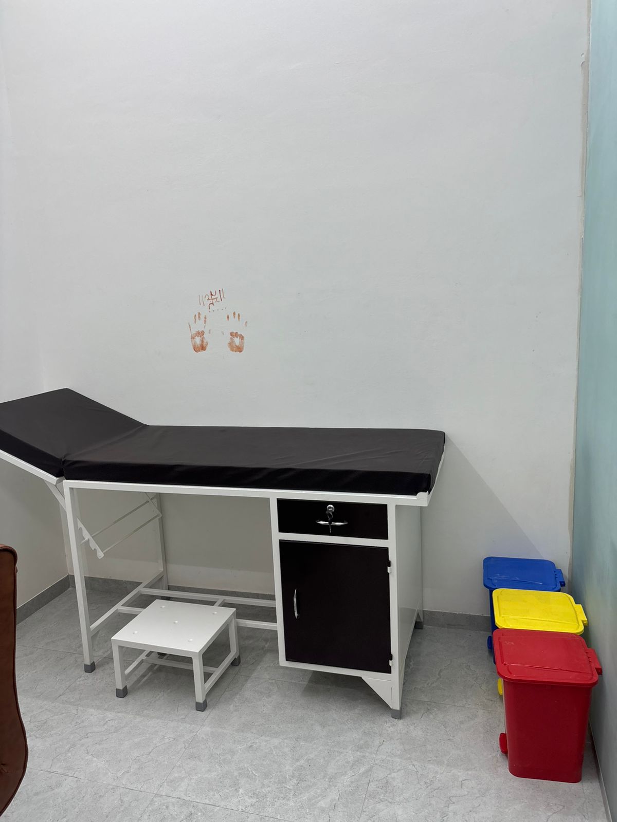 FirstLine Clinics interior, Kasarwadi, Pune — view 2